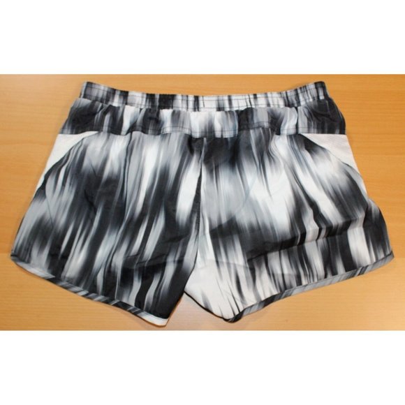 Womens Old Navy Active Shorts Built In Underwear XS Tie Dye Black White 207372 - Picture 4 of 4